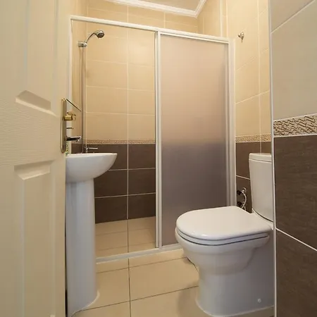 Aparthotel Mengen Konaklari